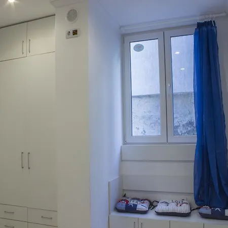 Rd Apartment *
